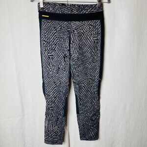 Lole gray and black pattern leggings